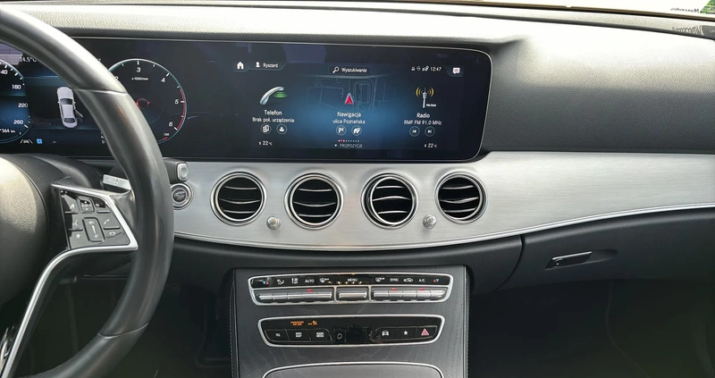 Mercedes-Benz Klasa E cena 212000 przebieg: 57190, rok produkcji 2021 z Wadowice małe 301